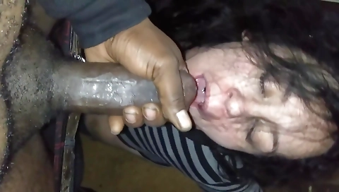 Milf with a huge mouth gets deepthroated with a big cock