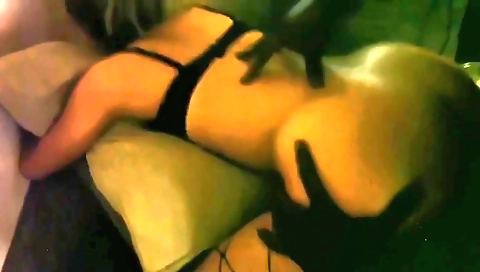 Brunette receives a big cock in her mouth in stockings