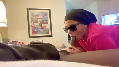 Busty amateur MILF with a big cock got her throat stuck