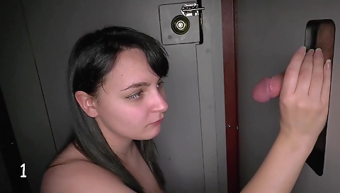 Amateur interracial threesome with a brunette MILF